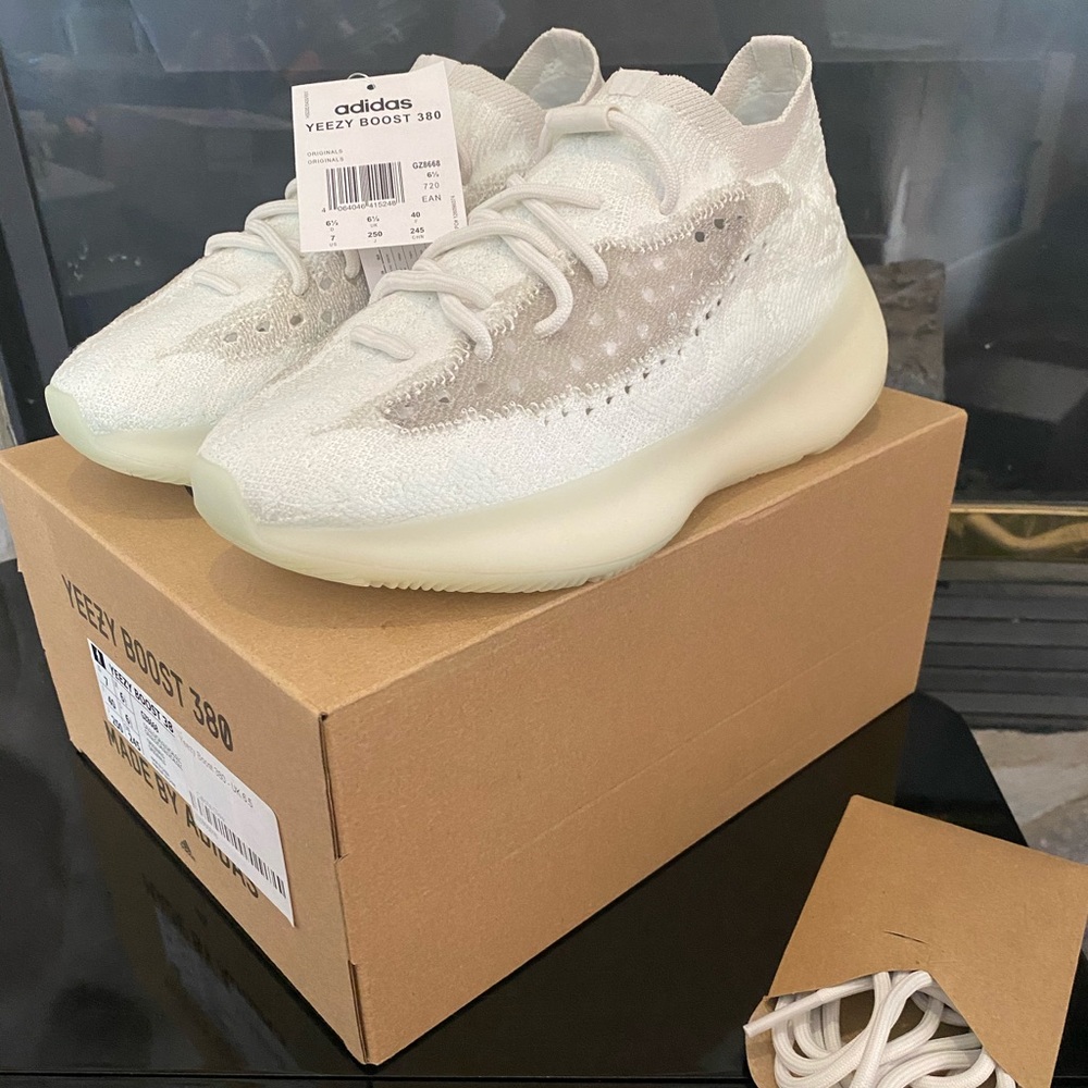 Yeezy Boost 380 Calcite Glo. 100% Authentic